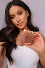 Load image into Gallery viewer, Vani-T Mineral Foundation - Almondine 15gm