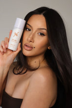 Load image into Gallery viewer, Vani-T Face Base Glazing Milk 100ML
