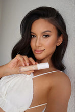 Load image into Gallery viewer, Vani-T Instant Blur HD Concealer Shade- C21
