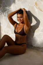 Load image into Gallery viewer, Vani-T Liquid Sun Express Self Tan Mousse - Dark (Chocolate Base) 200ML
